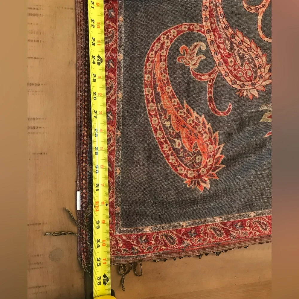 Charming Charlie Indian Inspired Table Runner‎ - 70
